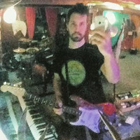 Seflie with guitar